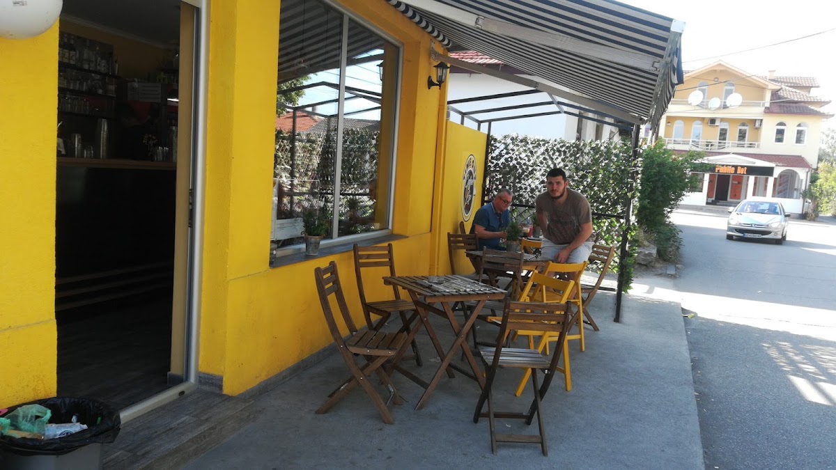 Time Out Cafe
